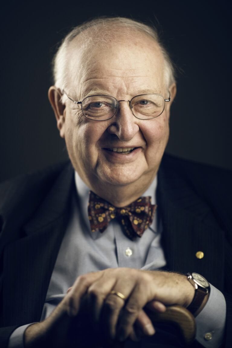Angus Deaton: Taloustieteeni uudelleenarviointi Angus Deaton: Taloustieteeni uudelleenarviointi