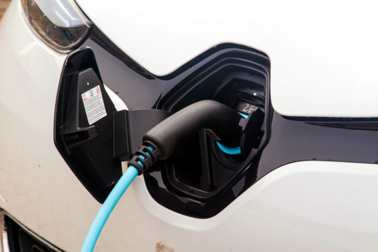 Suomestako akkuvallankumous sähköautoihin? Suomestako akkuvallankumous sähköautoihin?