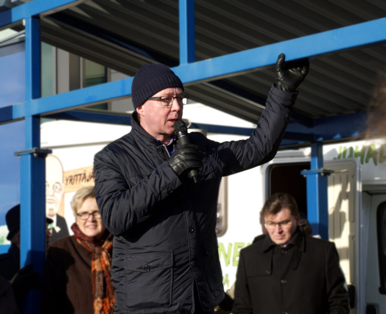 Kansanedustajana Mika Lintilä paheksui epäoikeudenmukaista verotusta 2008