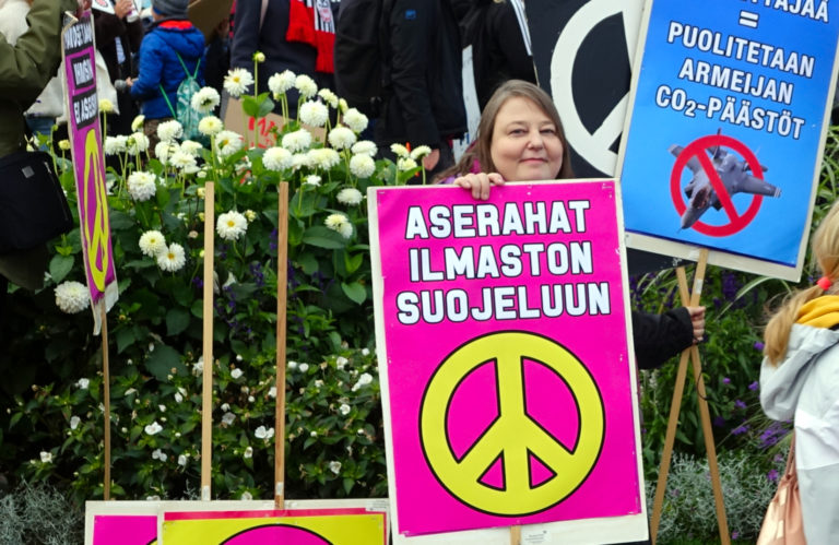 HALLITUKSEN 800 000 EURON LISÄRAHOITUS ON HELPOTUS JÄRJESTÖILLE