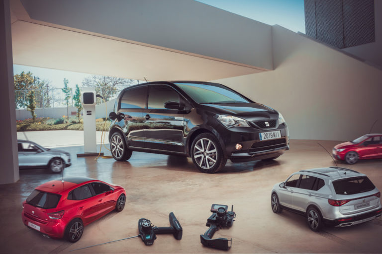 SEAT-SÄHKÖAUTO 15 000 EUROLLA