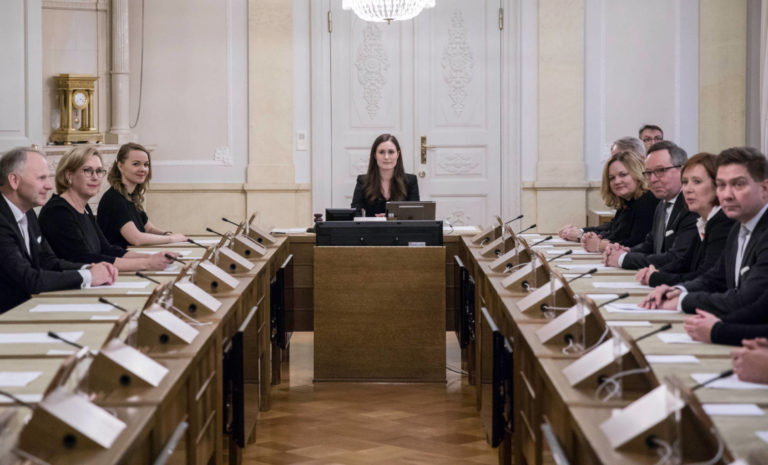 JOUKO KAJAONAJA: ONNISTUUKO RINTEEN-MARININ HALLITUKSEN SUUNNANMUUTOS LEIKKAUSPOLITIIKASTA TULEVAISUUSINVESTOINTEIHIN? JOUKO KAJAONAJA: ONNISTUUKO RINTEEN-MARININ HALLITUKSEN SUUNNANMUUTOS LEIKKAUSPOLITIIKASTA TULEVAISUUSINVESTOINTEIHIN?